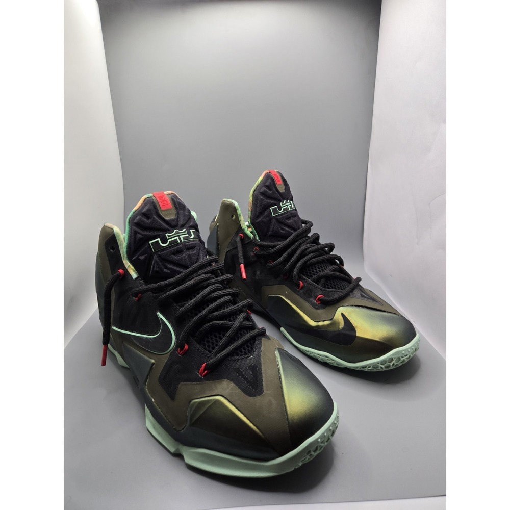 Nike LeBron XI 11 King's Pride Parachute Gold Black Artic Green 616175-700 10.5